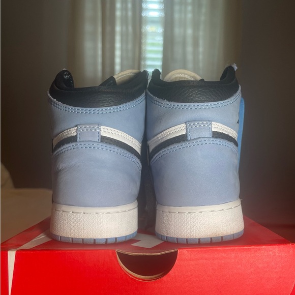 Air Jordan University Blue Retro High Og GS Boys 6Y (women’s 8) - Picture 6 of 11